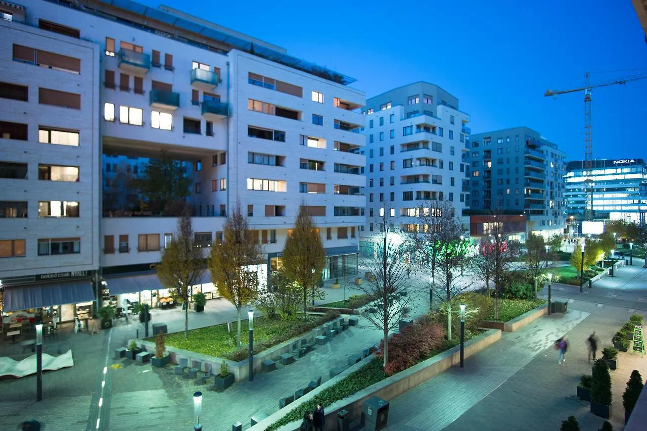Corvin Promenade Aparthotel Boedapest
