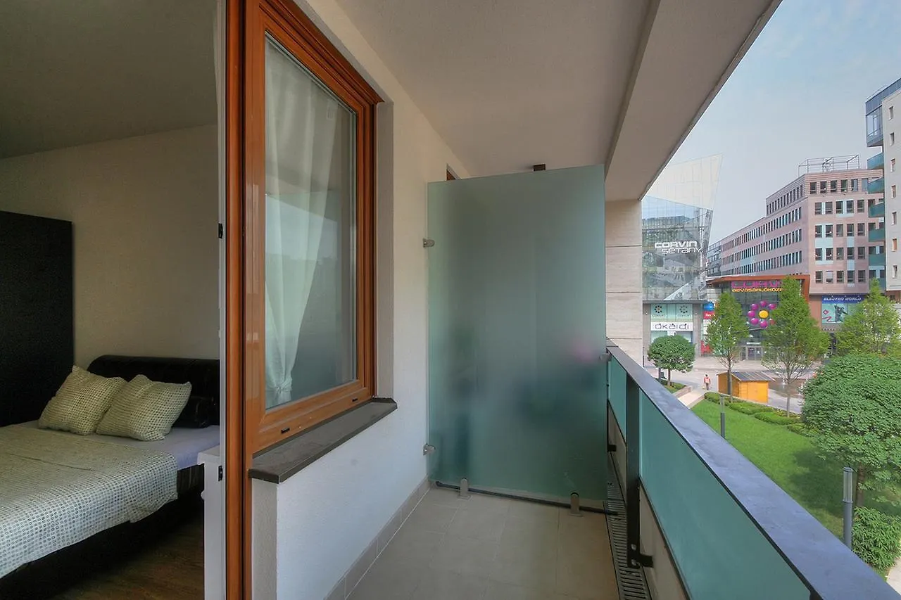 Corvin Promenade Aparthotel Boedapest