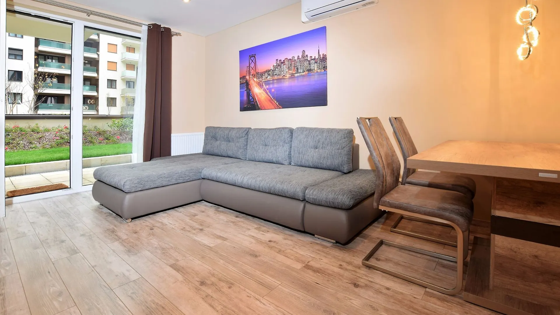 Corvin Promenade Aparthotel Boedapest